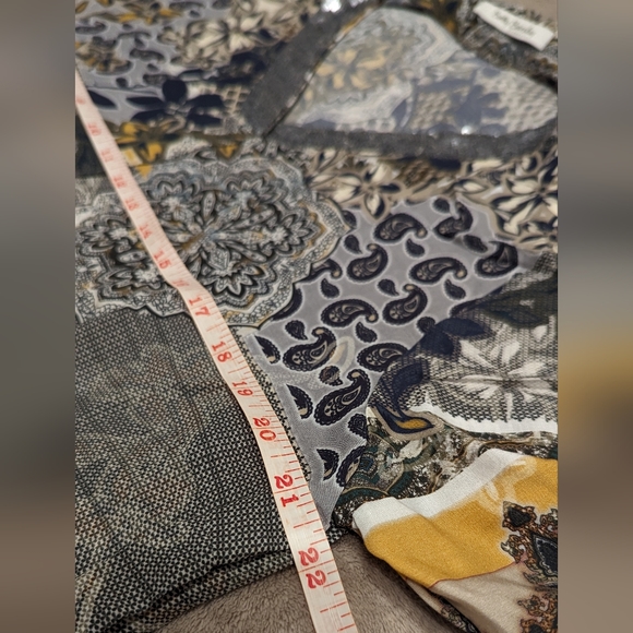 Betty Barclay paisley with sequin collar top XL - Picture 4 of 5